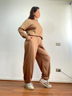 PANTALON COMFY TRAVEL BALLOON HABANO