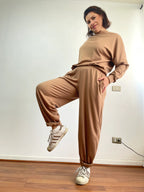 PANTALON COMFY TRAVEL BALLOON HABANO